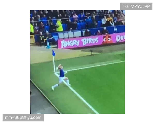 直接任意球的判罚标准：哪些犯规行为会触发？